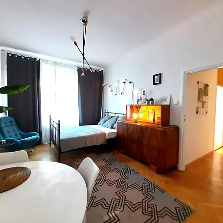 Apartment Przytulne Mieszkanie W Kamienicy Na Pradze