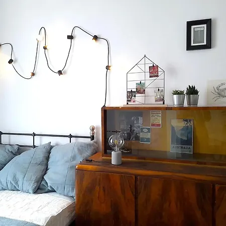 Przytulne Mieszkanie W Kamienicy Na Pradze Apartamento